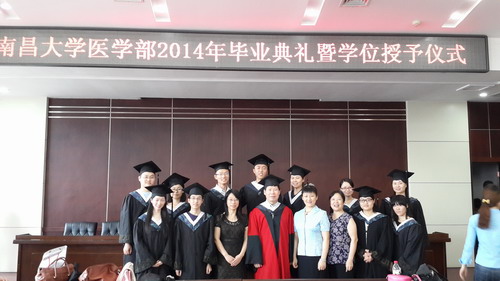 李葆明教授作总结讲话,他祝愿全体师